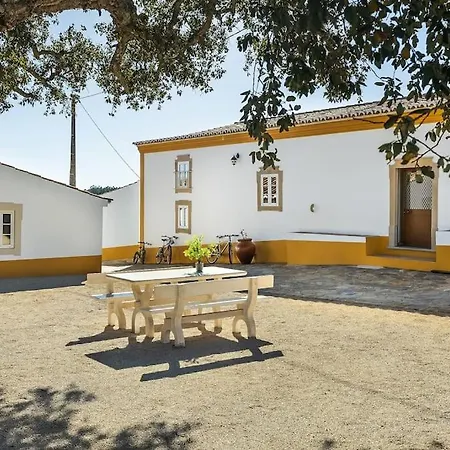 Prázdninový dům Casa Do Avo *